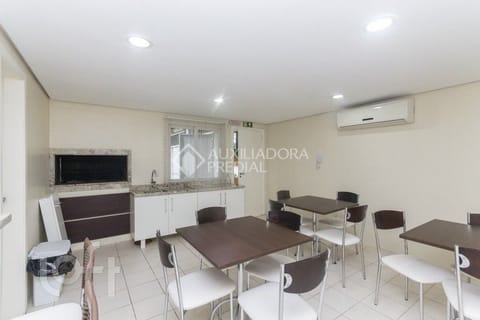 Image 31 - 227142